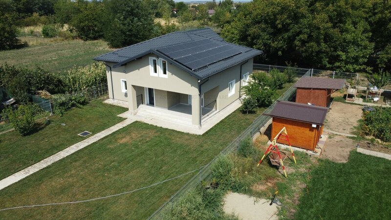 Comuna Nuci, casa- vila, energie verde.