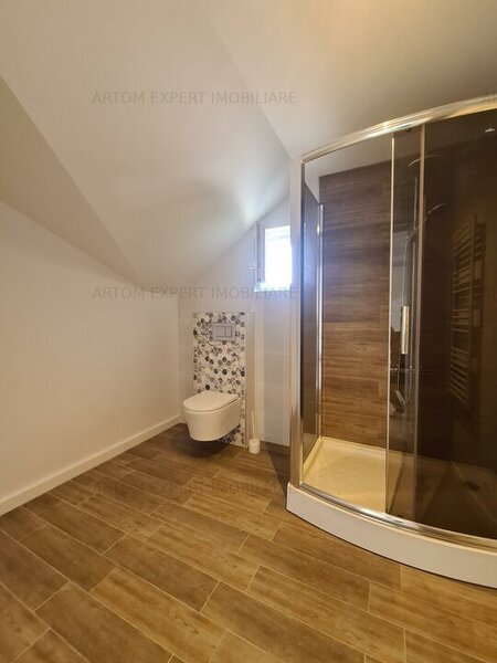 Comuna Nuci, casa- vila, energie verde.